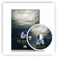 The Earth: Between Light and Darkness